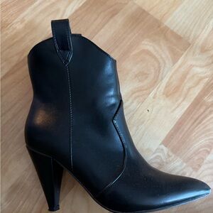 Western black boots